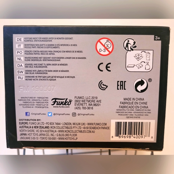 New Funko Pop! Teal Chrome Batman #144 - Picture 7 of 7